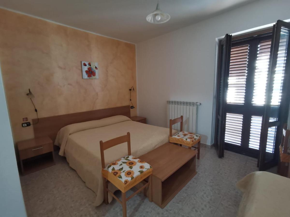 Hotel Edelweiss Laino Borgo Екстериор снимка