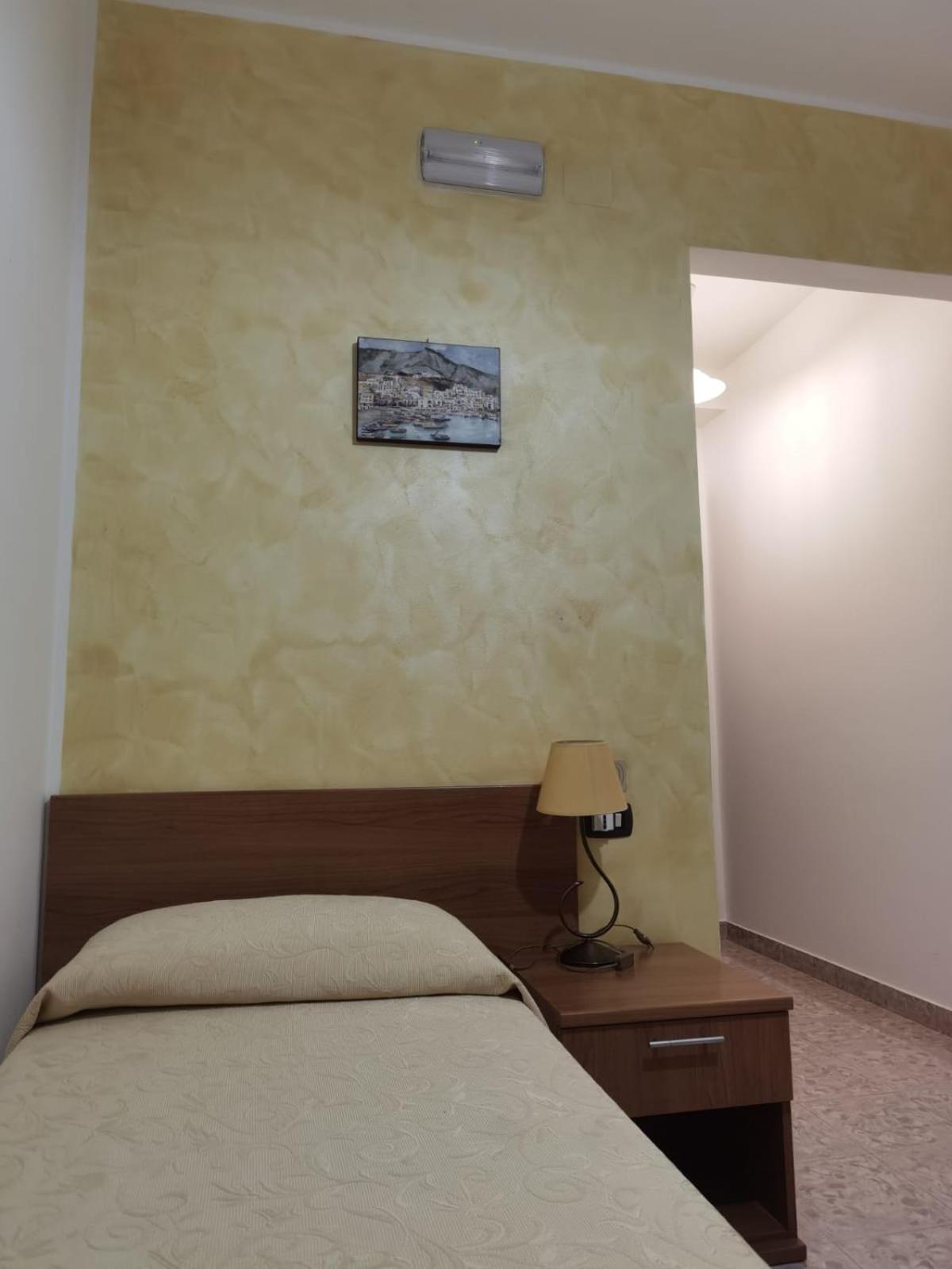 Hotel Edelweiss Laino Borgo Екстериор снимка