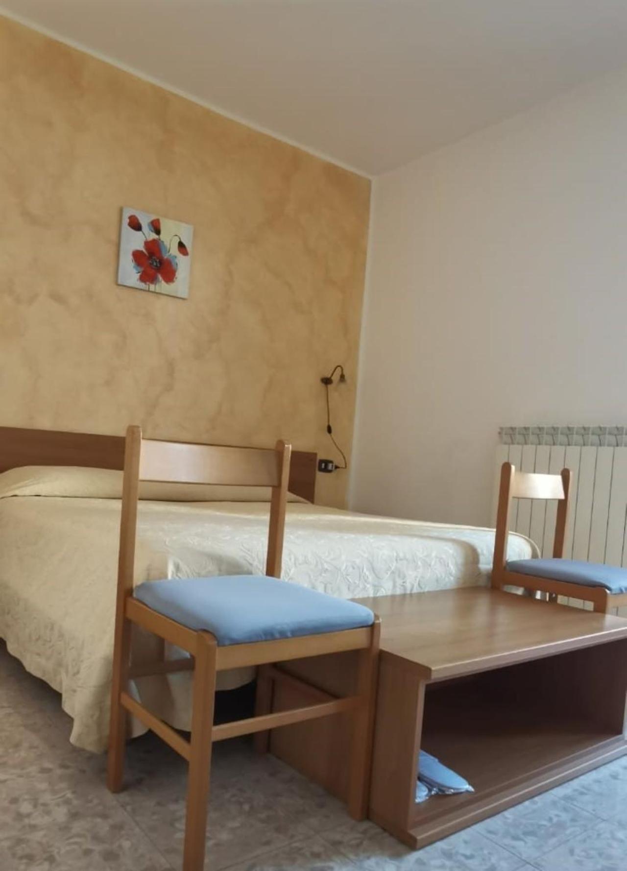 Hotel Edelweiss Laino Borgo Екстериор снимка