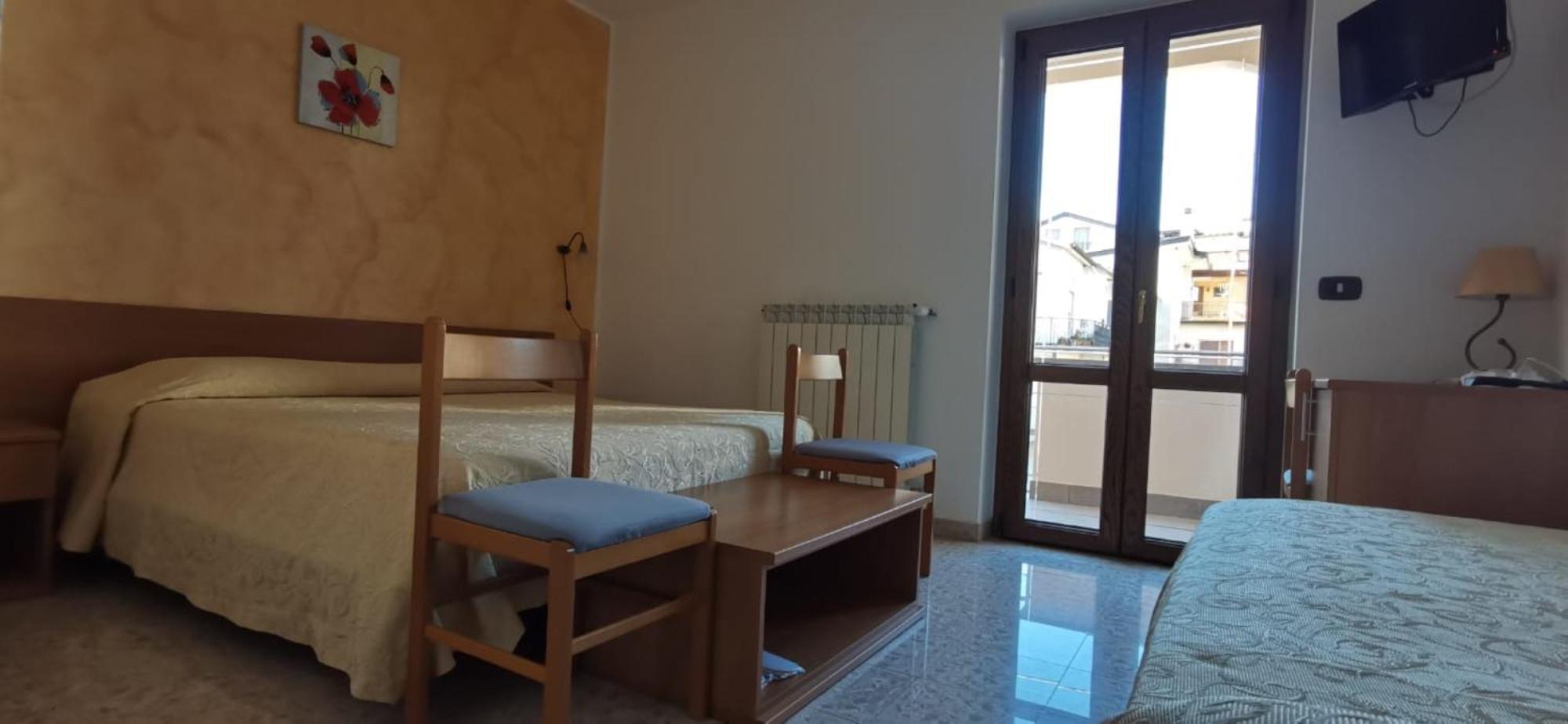 Hotel Edelweiss Laino Borgo Екстериор снимка